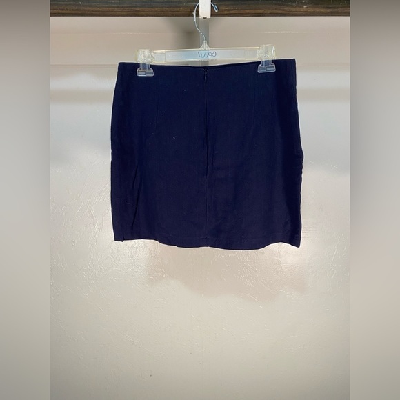 Umgee Floral Embroidered Navy Mini Skirt NWT Size M - Picture 4 of 9